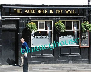 THE AULD HOLE IN THE WALL IRISH PUB FRONT WITH IRISHMAN!! IRELAND!! - Picture 1 of 1
