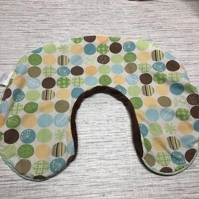 Funda Almohada de Enfermería Boppy Lunares Felpa Género Neutro Verde, Azul, Marrón Foto 1 de 4