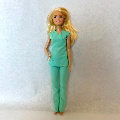 Barbie Enfermera Doctor Hospital Muñeca Exfoliante Conjunto Puedo Ser Cualquier Cosa Mattel 2013 Foto 1 de 4