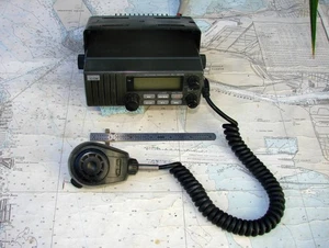 ICOM IC-M56 MARINE VHF RADIO-Many Photos-BEAUT-L@@K - Picture 1 of 17