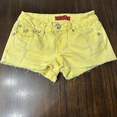 ZANA DI Light Yellow  Distressed  Studded Shorts SZ 3 - Изображение 1 из 4