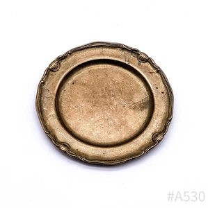 Jugendstil Kerzenteller Unterteller Untertasse für Kerzen aus Messing, verziert  - Bild 1 von 9