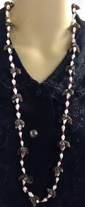 Damen Halskette Handarbeit braun & weiß Muschel Perlen rote Rocailles 15" Länge - Bild 1 von 7