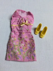 Mattel 1999 Pretty Flowers Barbie Puppe Kleidung Set  24652 - Bild 1 von 2