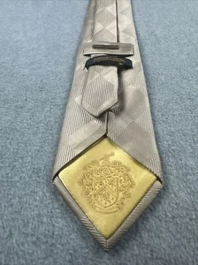 Cravatta collo Donald J Trump 100% seta beige oro geometrica 59”, 3,5” fatta a mano - Foto 1 di 6