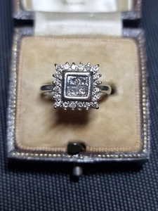 Diamond Ring 1 carat 14ct White Gold Hallmarked Beautiful Design - Picture 1 of 7