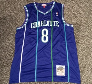 Camiseta deportiva de baloncesto XL Kobe Bryant púrpura #8 Charlotte Hornets draft de la NBA nueva  - Imagen 1 de 2