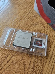 AMD Ryzen 7 3700X Desktop Processor 8-Core, 16-Thread, Unlocked NO COOLER - Picture 1 of 6