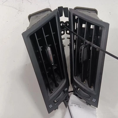 Centro de ventilación de aire para tablero Infiniti Q50 mediados de 2014 2015 2016 2017 2018 Foto 1 de 4