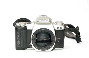 Cuerpo de cámara fotográfica SLR Asahi Pentax ZX-50 QD 35 mm solo piezas o reparación - Imagen 1 de 6