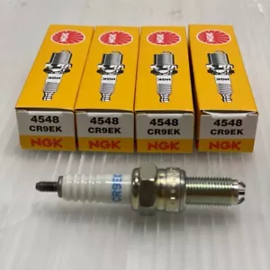 Bujías NGK CR9EK 4548 (Juego de 4) - 100% genuinas y nuevas Japón - Imagen 1 de 3