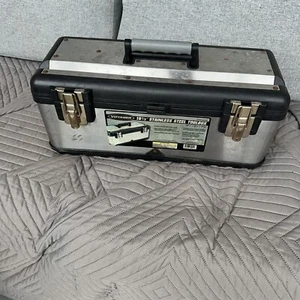 Voyager 18.5" Stainless Steel Toolbox - Picture 1 of 9