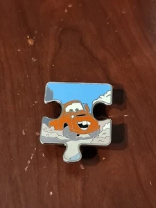 Disney Pin 99604 Pixar Character Connection Puzzle - Tow Mater LE 900 - Picture 1 of 2