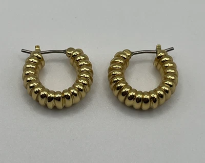 Madewell Ribbed Hoop Earrings in Gold Tone Puffy Hoops - Image 1 of 4