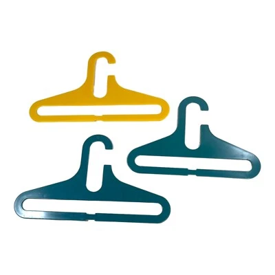 B&G 纽约复古 MCM Mod 塑料衣架 3 件套绿色黄色太空时代装饰套装 — 第 1/4 张图片