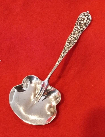 DOMINICK & HAFF ROCOCO STERLING SILVER 4 3/8" BON BON SPOON - NO MONOGRAM Cover
