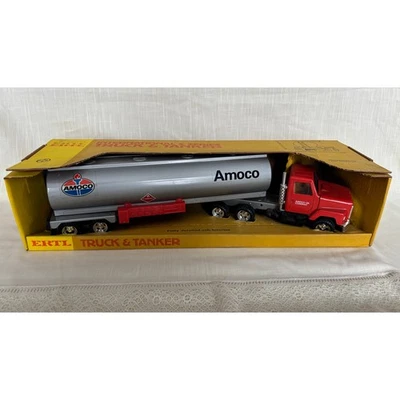 Remolque cisterna y tractor fundido a presión Amoco vintage NOS ERTL #3105 EE. UU. Foto 1 de 4
