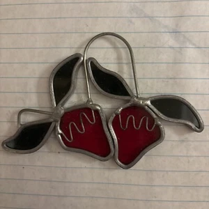 Tiffany Strawberries Stained Glass Suncatcher - Picture 1 of 2