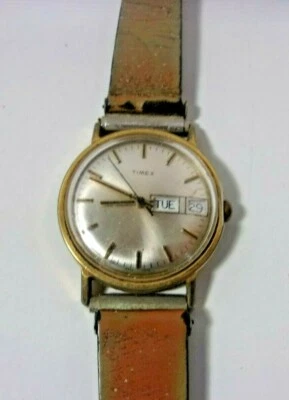 Vintage Timex Men's Wristwatch 16860 10678   Parts - Image 1 of 4