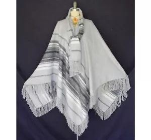 vintage Alpaca Fair Trade blanket Poncho Peruvian jumper wool cloak cape Jacket - Picture 1 of 11
