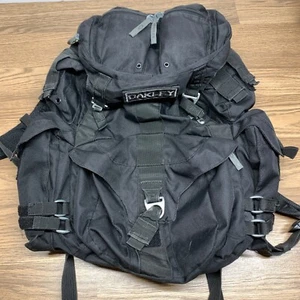 Oakley Tactical Field Gear Backpack Black Hiking Laptop Travel Day Bag Padded - Picture 1 of 12