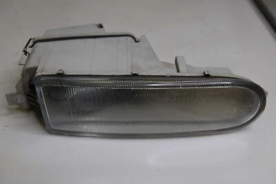 Левый противотуманный фонарь 95–98 Porsche 911 993 HELLA 993.631.081.00 99363108100 G7 от оригинального производителя - Изображение 1 из 4