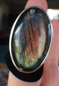 SCHMUCK-STCK RING 925 SILBER LABRADORITH NEU 19 60 OVAL CABOCHON rot blau - Picture 1 of 3