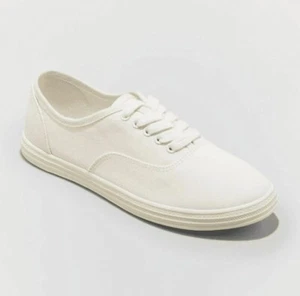 Women's Lunea Lace-Up Sneakers - Universal Thread White Size 12 FREE SHIPPING - Picture 1 of 4