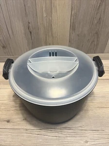 Pampered Chef 3 Qt Micro Cooker Plus Rice Cooker Black - Picture 1 of 6