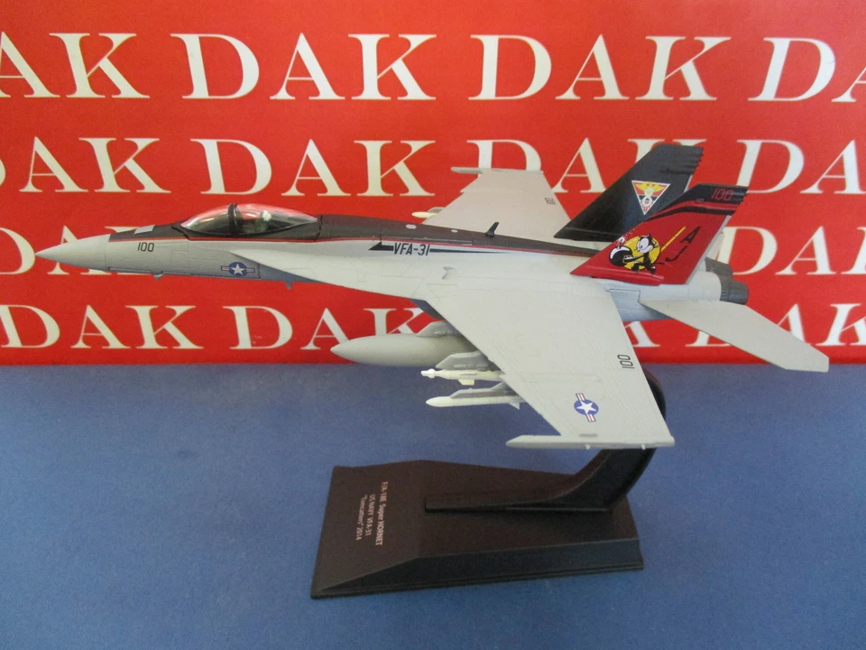 Die cast 1/100 Modellino Aereo Aircraft Boeing F/A-18E Super Hornet Tomcatters - Immagine 1 di 4
