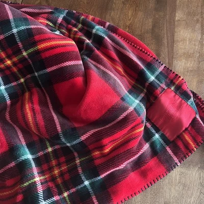 Victoria's Secret Plush Red Plaid Cozy Holiday Fleece Throw Blanket 50"x 60" - Image 1 of 4