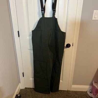 Protective Clothing/Hunting Bib Men’s Rubber Clothing Size 2XL - Image 1 of 4