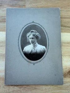 Antique Photo Cabinet Card BEAUTIFUL YOUNG GIRL TEEN FASHION Stunning Ageless - Picture 1 of 4