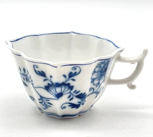 Antica moka MEISSEN porcellana decoro motivo cipolla moka tazza e piattino - Foto 1 di 10