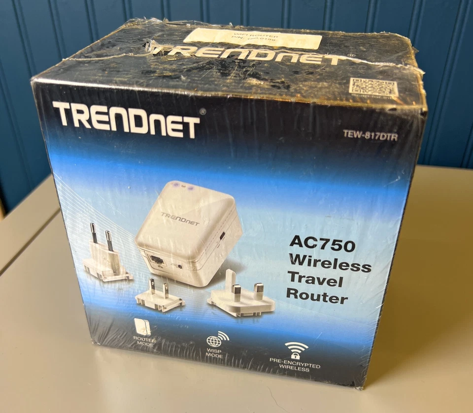TEW-817DTR TRENDnet AC750 Wireless Travel Router (TEW-817DTR) - Image 1 of 2