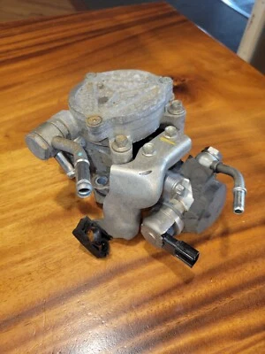 2013-2016 Mazda CX-5 high pressure fuel pump assembly p114b5 - Image 1 of 3