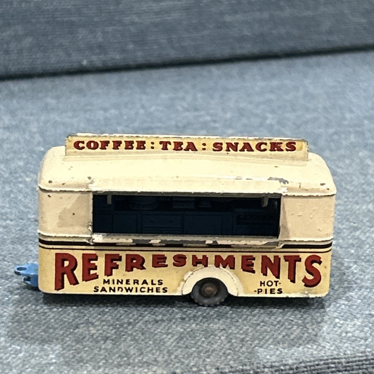 MATCHBOX N°74 MOBILE CANTEEN 1959 Lesney Matchbox Mobile Canteen Refreshments Trailer #74 1959 w