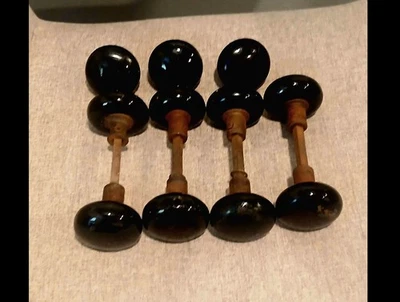 Lote de 4 pares de perillas de puerta antiguas de porcelana negra con 3 singulares a juego... Foto 1 de 4