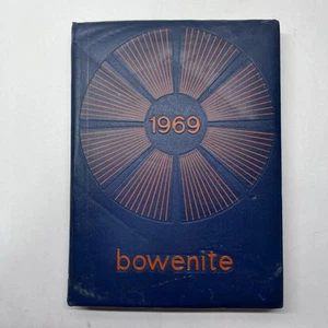 1969 YEARBOOK - BOWEN HIGH SCHOOL, CHICAGO ILLINOIS -The Bowenite - Picture 1 of 12