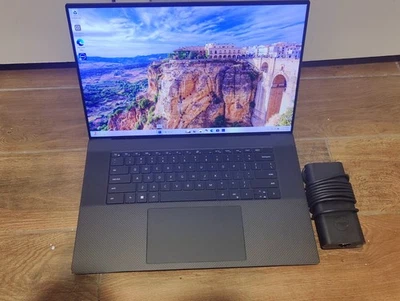 Dell XPS 17 9720 17.3" 4K TÁCTIL Intel i9 12900HK 32GB RAM 1TB RTX 3060 GPU lenta Foto 1 de 4
