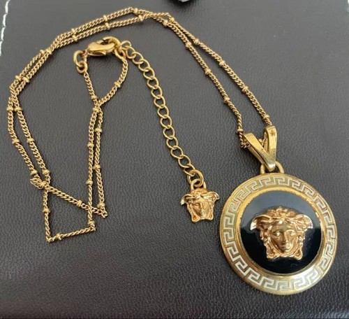 VERSACE Medaglia Design Medusa Top Collana Ciondolo Oro Nero Unisex NoBox Giappone