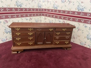 Vintage Puppenhaus Miniatur FANTASTISCHE WAREN Credenza/Buffettisch 2040 - Bild 1 von 9