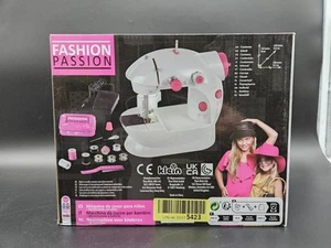 Theo Klein 7901 - Nähmaschine mit Funktion für Kinder, Spielzeug, ca. 12,5x20x - Bild 1 von 4