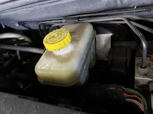 Brake Master Cylinder Fits 06-10 COMMANDER 890027 - Picture 1 of 9