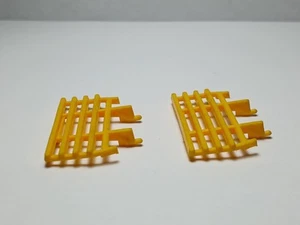 Matchbox Lesney 40 c Hay Trailer Yellow Plastic Racks or Rakes - Picture 1 of 7