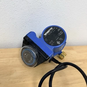 Bomba de recirculación de agua caliente WATTS con temporizador incorporado 500800 (solo bomba y temporizador) - Imagen 1 de 4