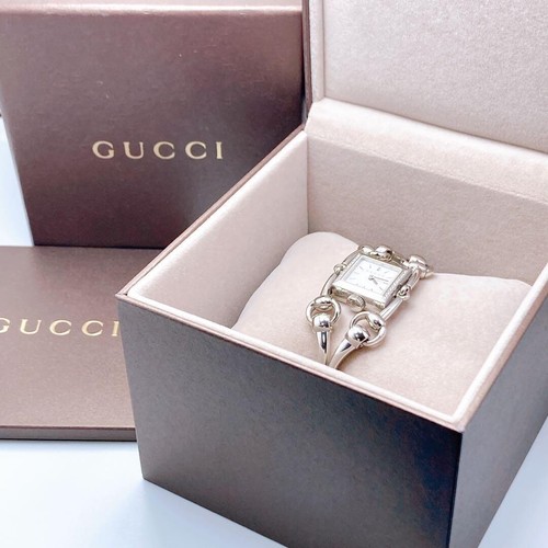 Orologio da polso analogico Gucci Diamonds hezel colore argento Signoria 1165 funzionante