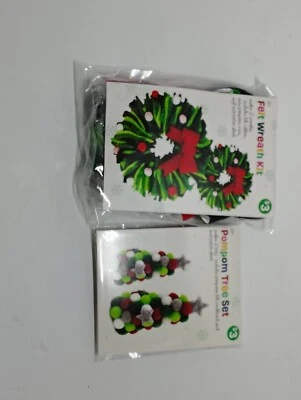 Kit de adornos navideños de fieltro y pompón para celebraciones de temporada Foto 1 de 2