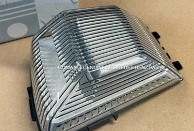 Mercedes Benz Genuine G550 G63 AMG 2019-2023 Left Signal Lamp OE 4639067100 - Image 1 of 2