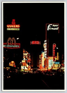 Postal Downtown Fremont Street Las Vegas Nevada Night Hotel Casino McDonalds - Imagen 1 de 2